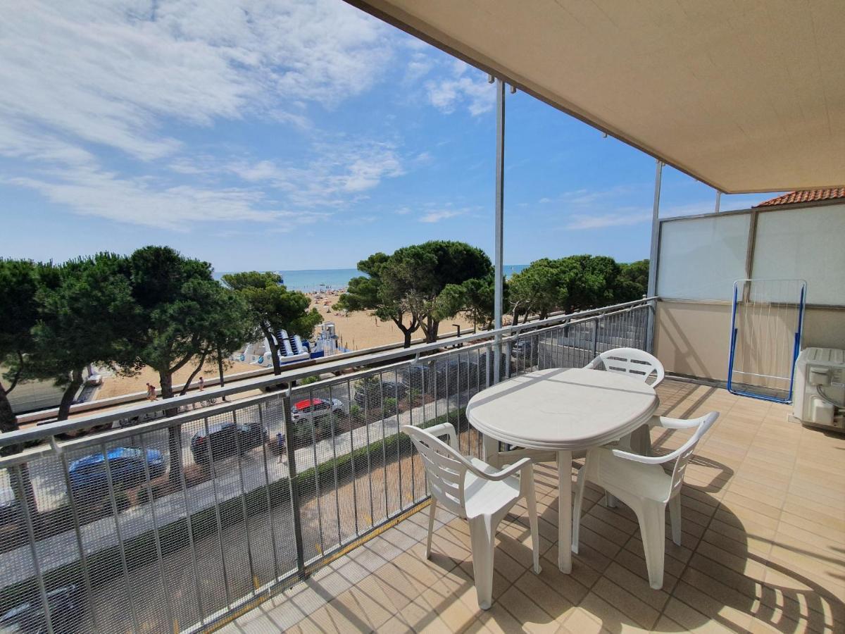Residence La Zattera Lignano Sabbiadoro Eksteriør bilde