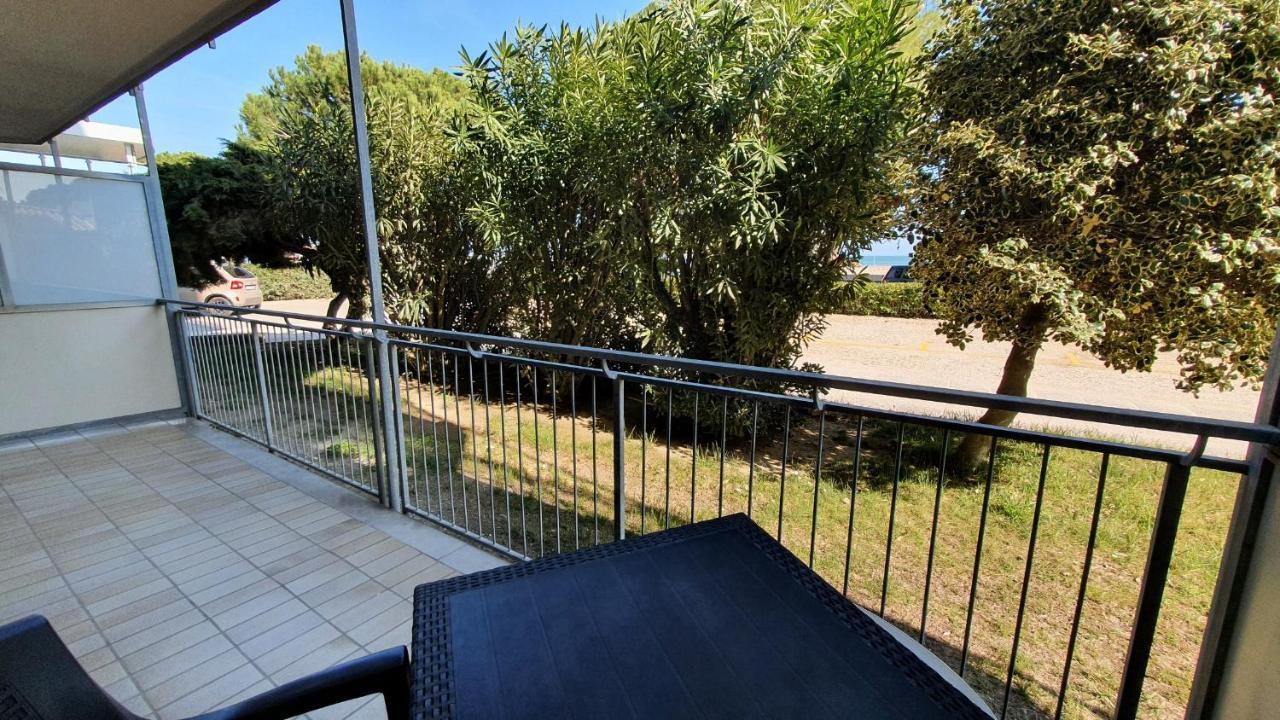 Residence La Zattera Lignano Sabbiadoro Eksteriør bilde