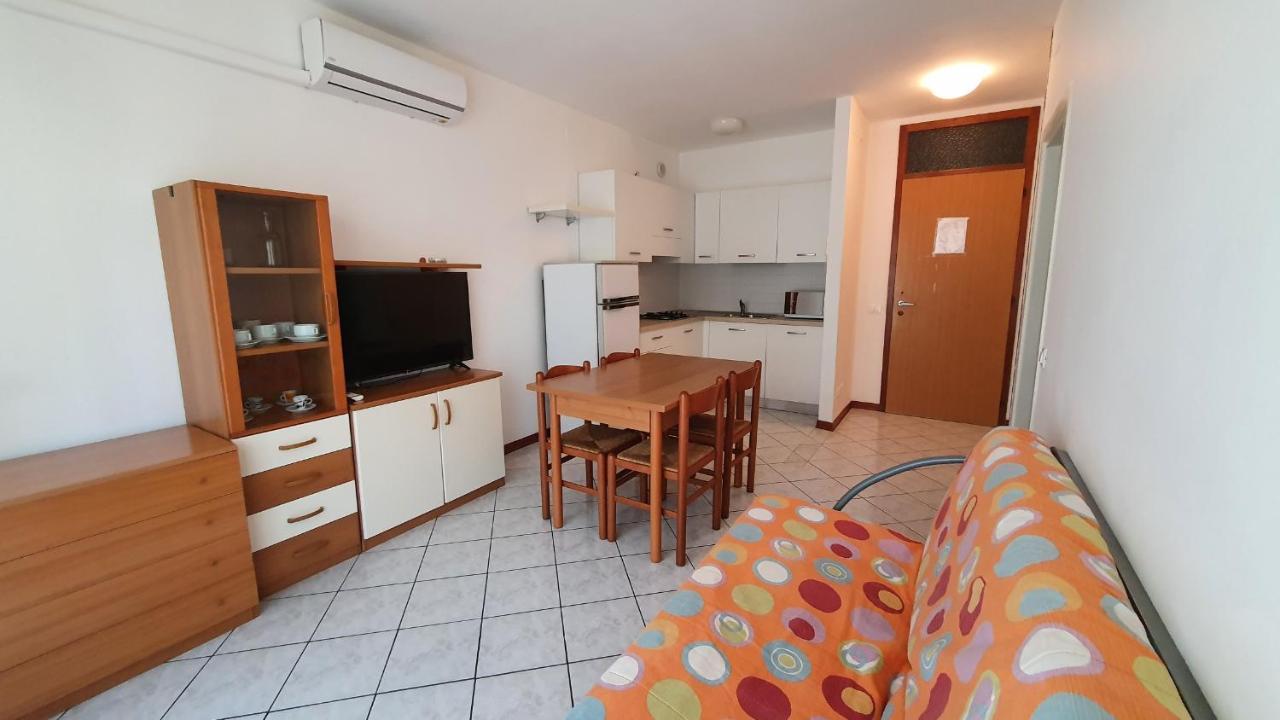 Residence La Zattera Lignano Sabbiadoro Eksteriør bilde